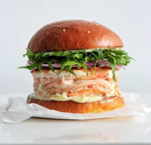 foto BURGER DI PESCE